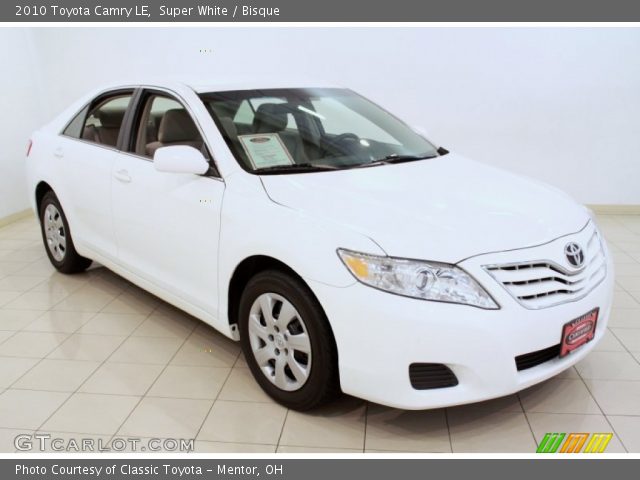 2010 Toyota Camry LE in Super White