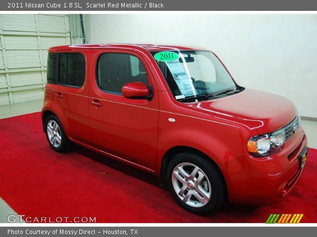 Red nissan cube picture #3