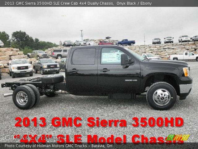 2013 GMC Sierra 3500HD SLE Crew Cab 4x4 Dually Chassis in Onyx Black