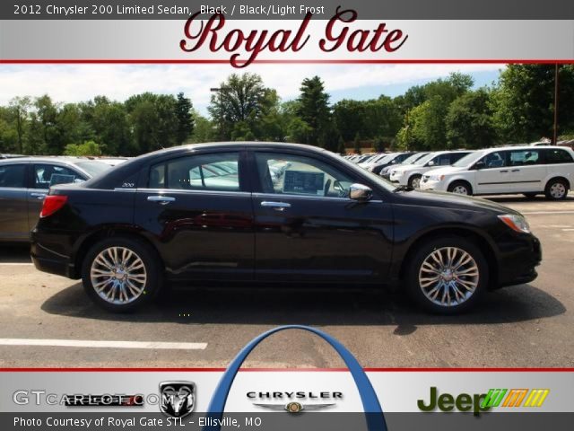 2012 Chrysler 200 Limited Sedan in Black