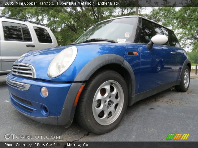 2005 Mini Cooper Hardtop in Hyper Blue Metallic