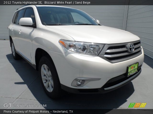 2012 Toyota Highlander SE in Blizzard White Pearl