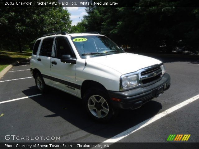 2003 Chevrolet Tracker 4WD Hard Top in White