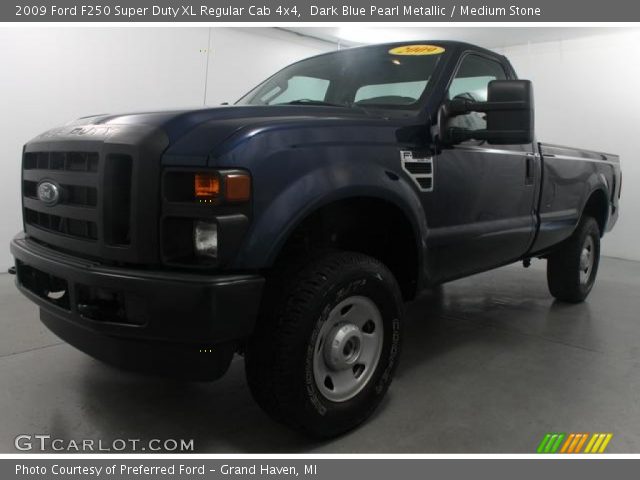2009 Ford F250 Super Duty XL Regular Cab 4x4 in Dark Blue Pearl Metallic