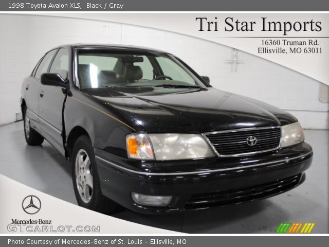 1998 Toyota Avalon XLS in Black