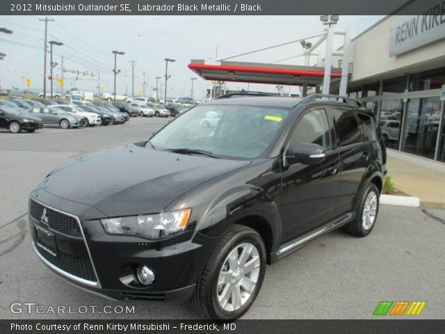 2012 Mitsubishi Outlander SE in Labrador Black Metallic