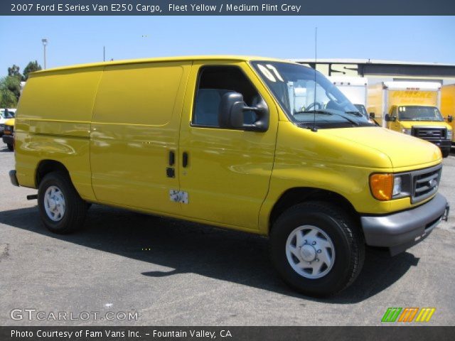 2007 Ford E Series Van E250 Cargo in Fleet Yellow