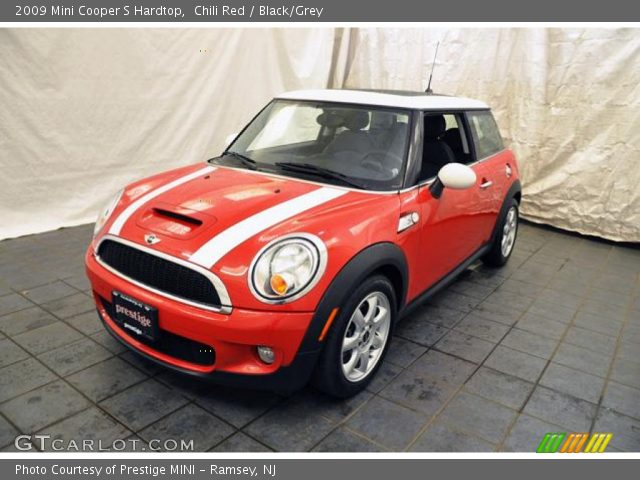 2009 Mini Cooper S Hardtop in Chili Red