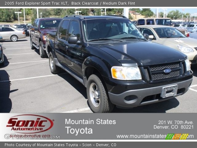 2005 Ford Explorer Sport Trac XLT in Black Clearcoat