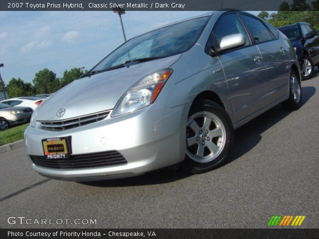 2007 Toyota Prius Hybrid in Classic Silver Metallic