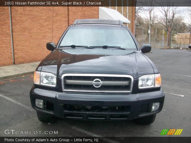 2003 Nissan Pathfinder SE 4x4 in Super Black