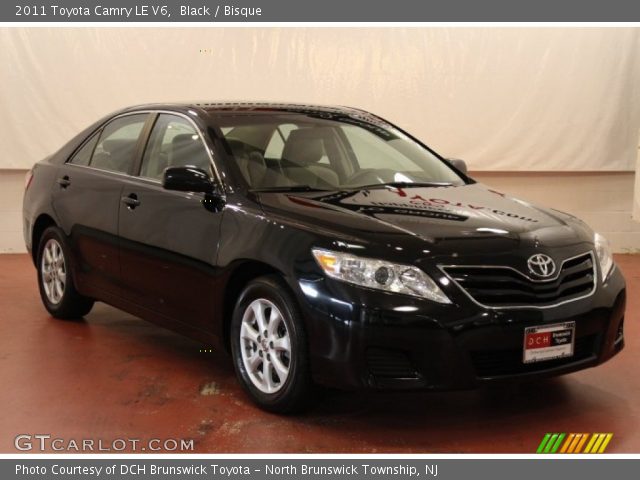 2011 Toyota Camry LE V6 in Black