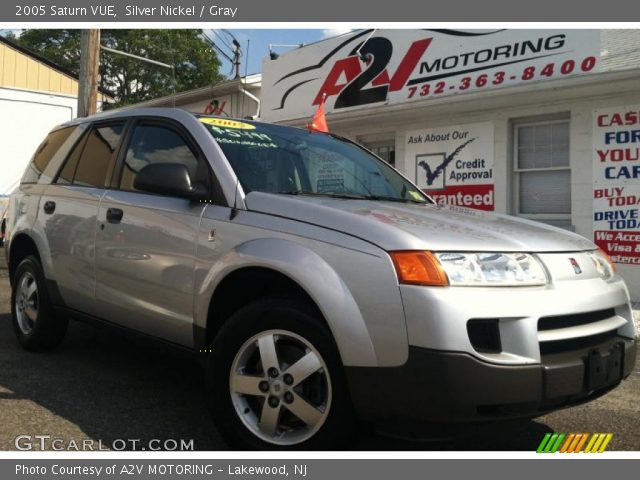 2005 Saturn VUE  in Silver Nickel