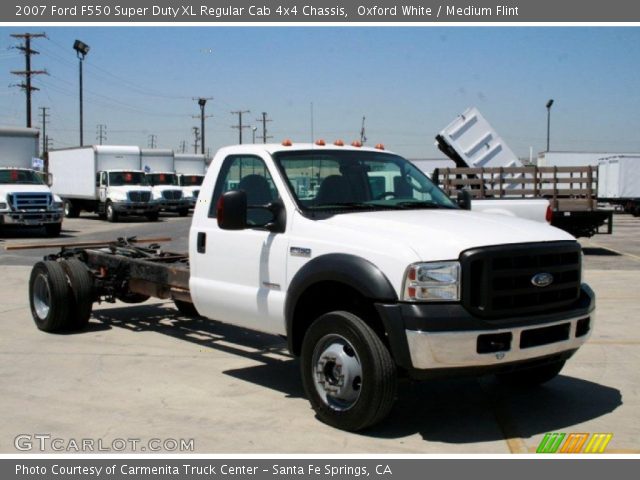 2007 Ford F550 Super Duty XL Regular Cab 4x4 Chassis in Oxford White