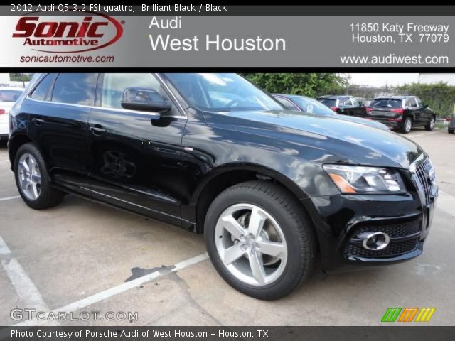2012 Audi Q5 3.2 FSI quattro in Brilliant Black