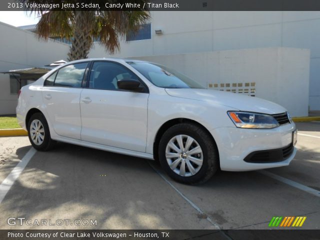 2013 Volkswagen Jetta S Sedan in Candy White