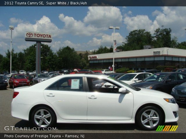2012 Toyota Camry SE in Super White