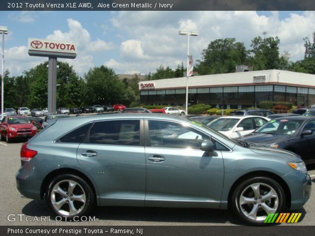 2012 Toyota Venza XLE AWD in Aloe Green Metallic