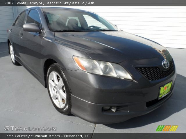 2007 Toyota Camry SE in Magnetic Gray Metallic