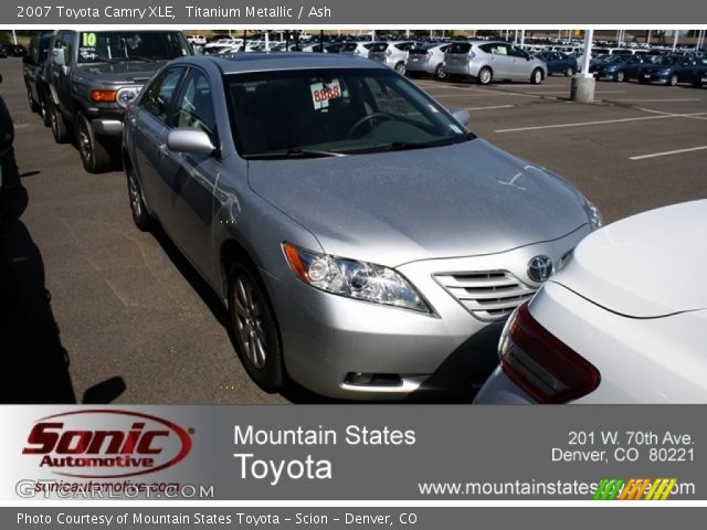 2007 Toyota Camry XLE in Titanium Metallic