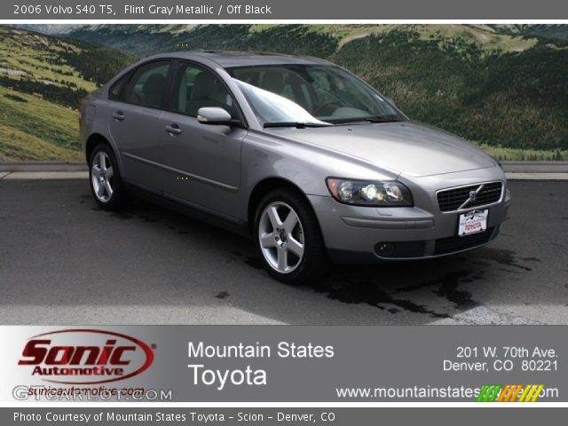 2006 Volvo S40 T5 in Flint Gray Metallic