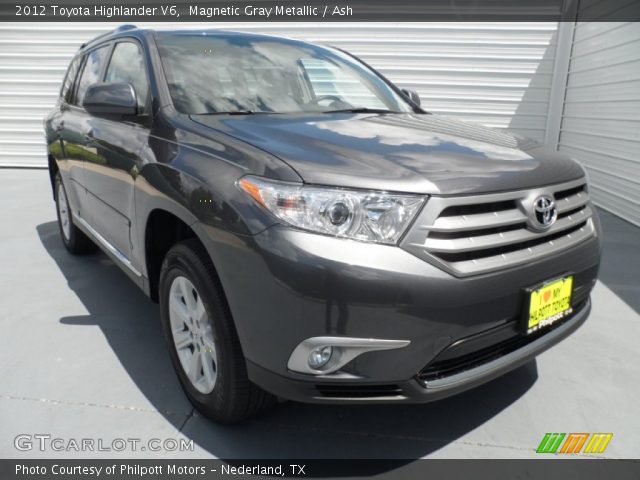 2012 Toyota Highlander V6 in Magnetic Gray Metallic