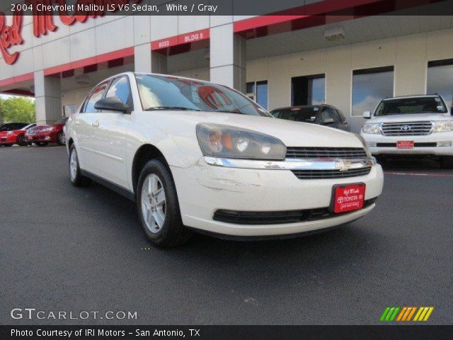 2004 Chevrolet Malibu LS V6 Sedan in White