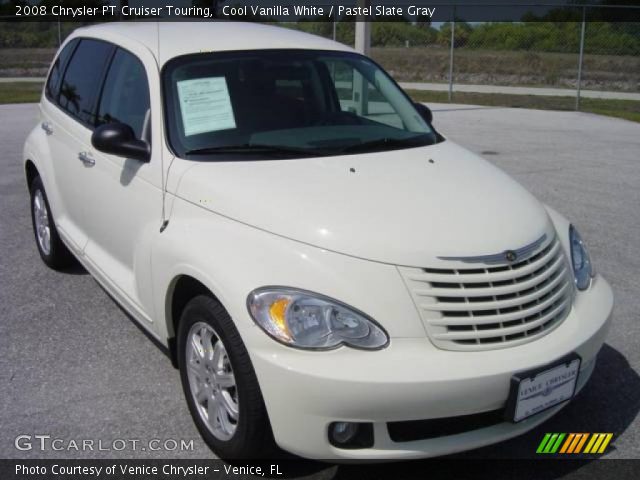 2008 Chrysler PT Cruiser Touring in Cool Vanilla White