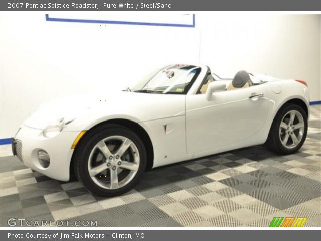 2007 Pontiac Solstice Roadster in Pure White