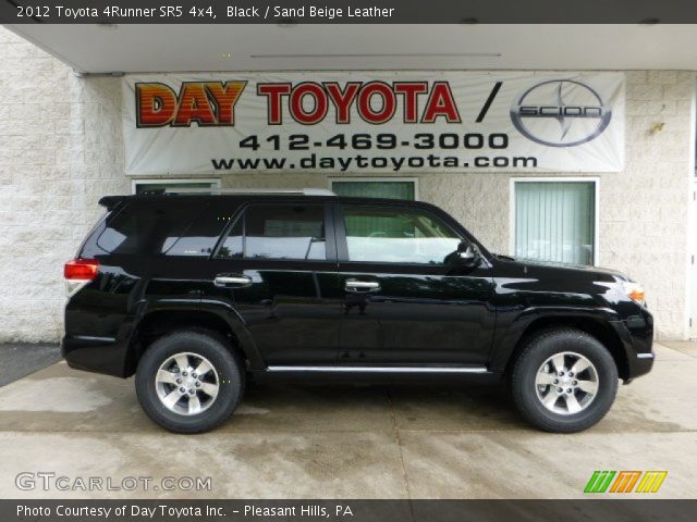 2012 Toyota 4Runner SR5 4x4 in Black