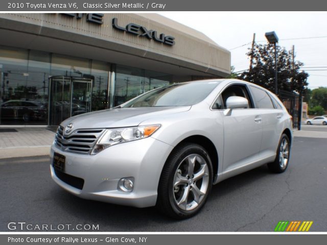 2010 Toyota Venza V6 in Classic Silver Metallic