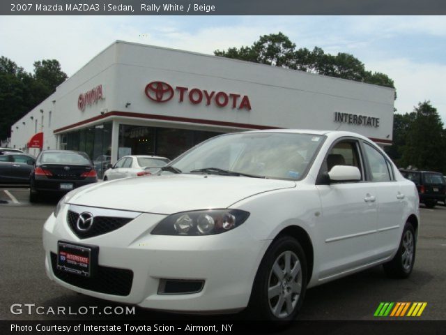 2007 Mazda MAZDA3 i Sedan in Rally White
