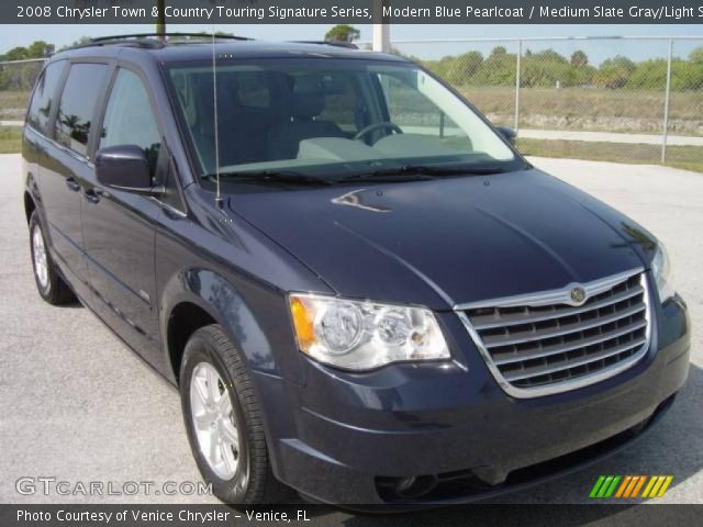 2008 Chrysler Town & Country Touring Signature Series in Modern Blue Pearlcoat