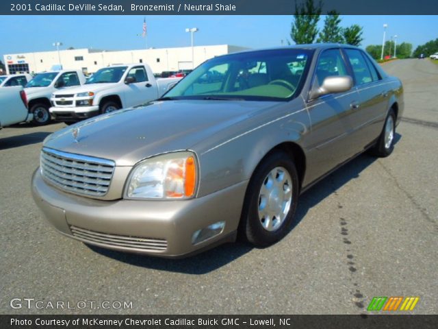2001 Cadillac DeVille Sedan in Bronzemist