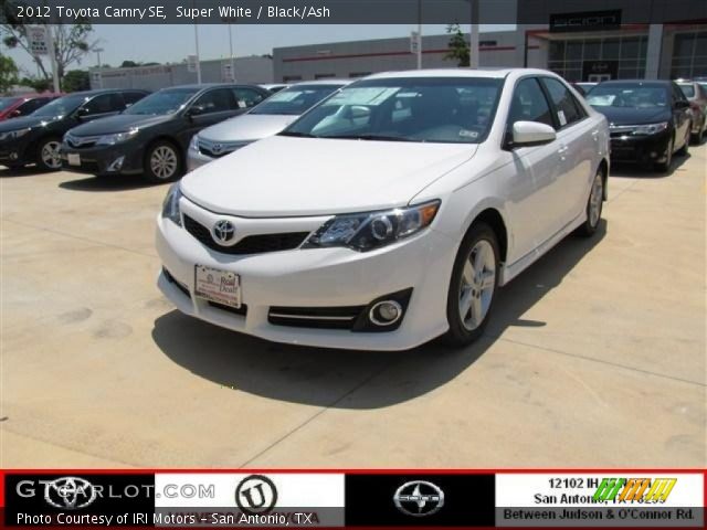 2012 Toyota Camry SE in Super White