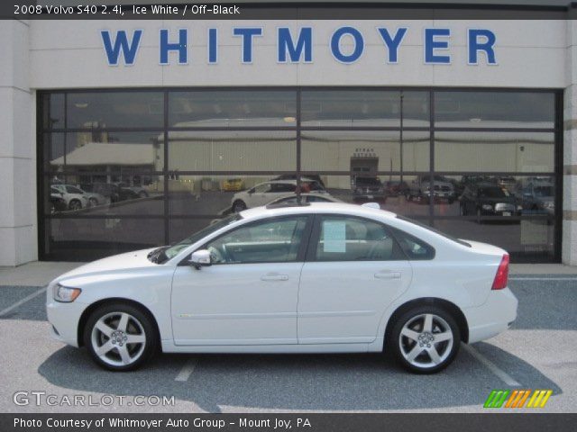 2008 Volvo S40 2.4i in Ice White