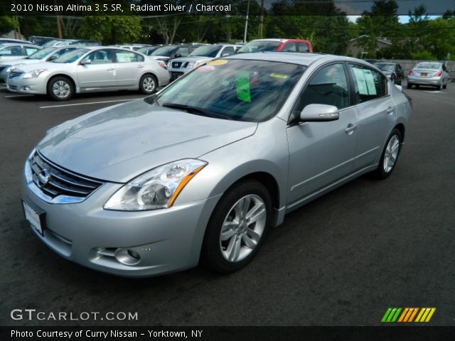 2010 Nissan Altima 3.5 SR in Radiant Silver