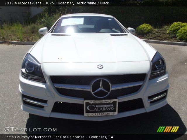2013 Mercedes-Benz SLK 250 Roadster in Arctic White