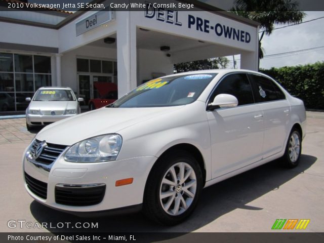 2010 Volkswagen Jetta SE Sedan in Candy White