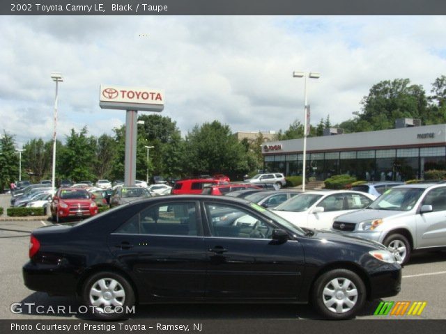 2002 Toyota Camry LE in Black