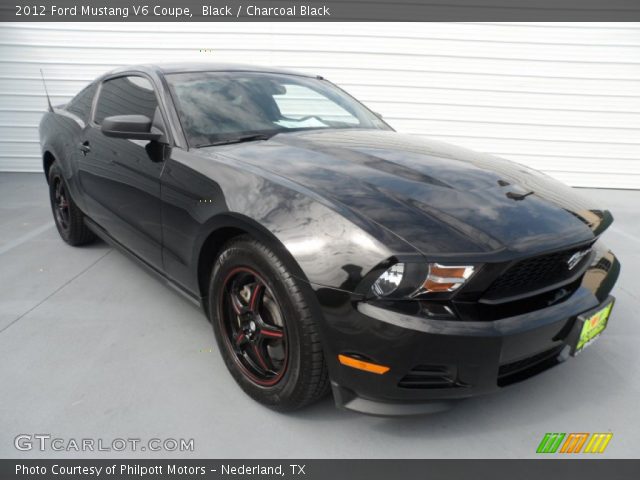 2012 Ford Mustang V6 Coupe in Black