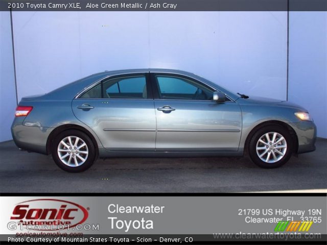2010 Toyota Camry XLE in Aloe Green Metallic