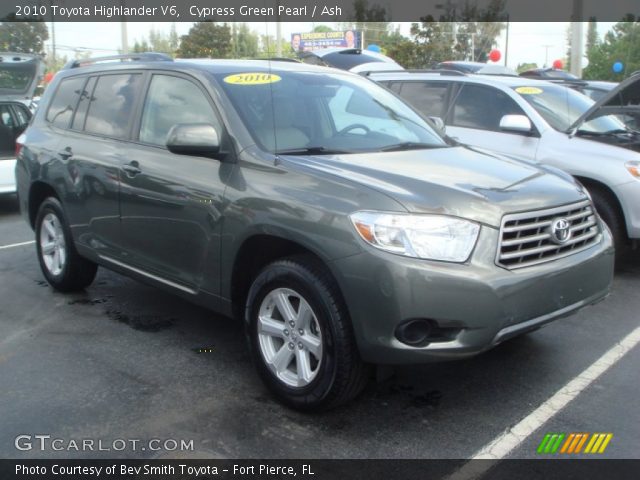 2010 Toyota Highlander V6 in Cypress Green Pearl