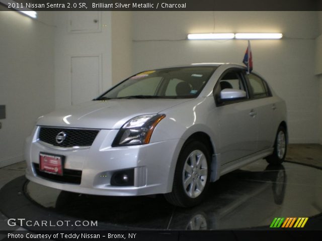 2011 Nissan Sentra 2.0 SR in Brilliant Silver Metallic