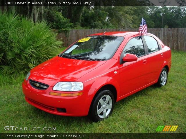 2005 Chevrolet Aveo LS Sedan in Victory Red