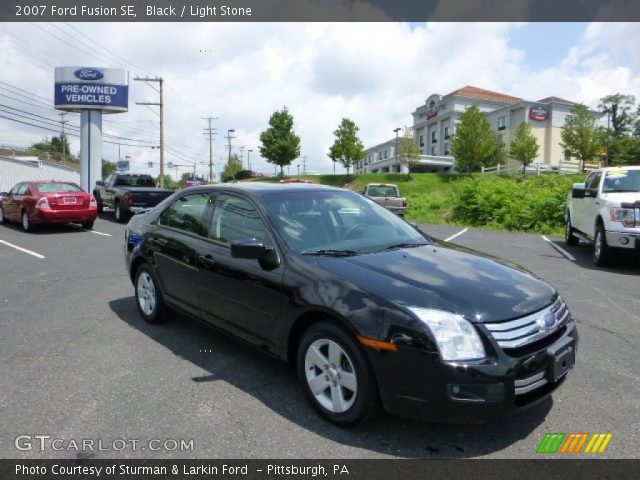 2007 Ford Fusion SE in Black