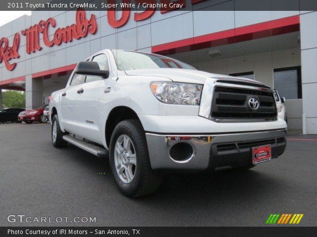 2011 Toyota Tundra CrewMax in Super White