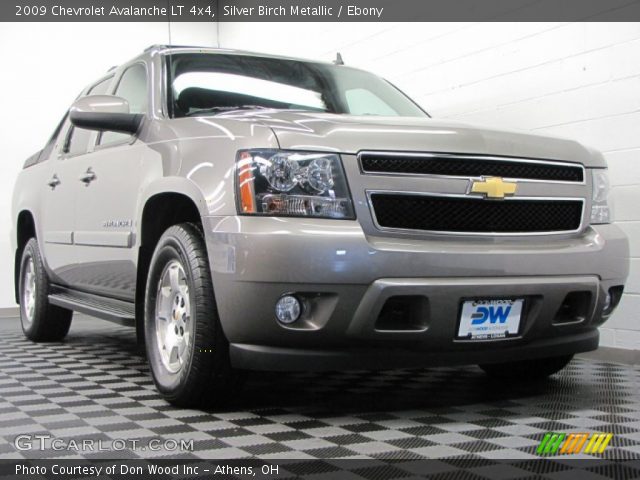 2009 Chevrolet Avalanche LT 4x4 in Silver Birch Metallic