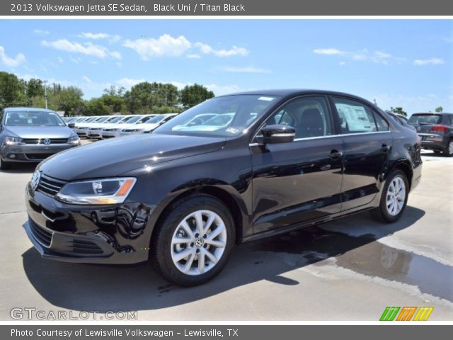 2013 Volkswagen Jetta SE Sedan in Black Uni
