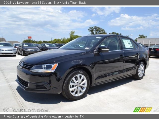 2013 Volkswagen Jetta SE Sedan in Black Uni